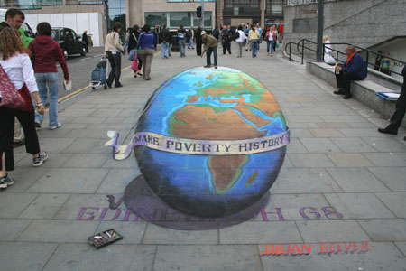make_poverty_history_julian_beever_street_painting_1.jpg